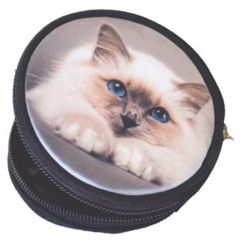 Pólók, sapkák, kiegészítők